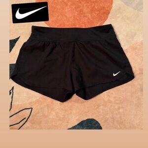 🖤 Nike shorts